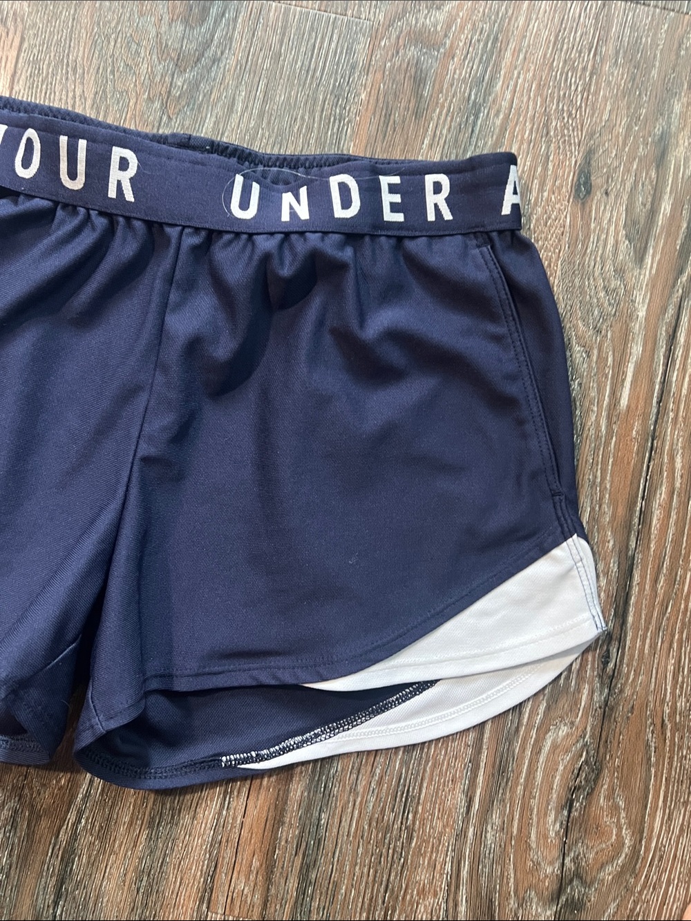 Under Armour Navy and White Women’s Athletic Shorts - Picture 4 of 5